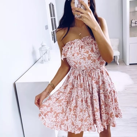 CLEARANCE Romantic Dainty Ruffle Trim Floral Print Dress - Picture 2 of 7